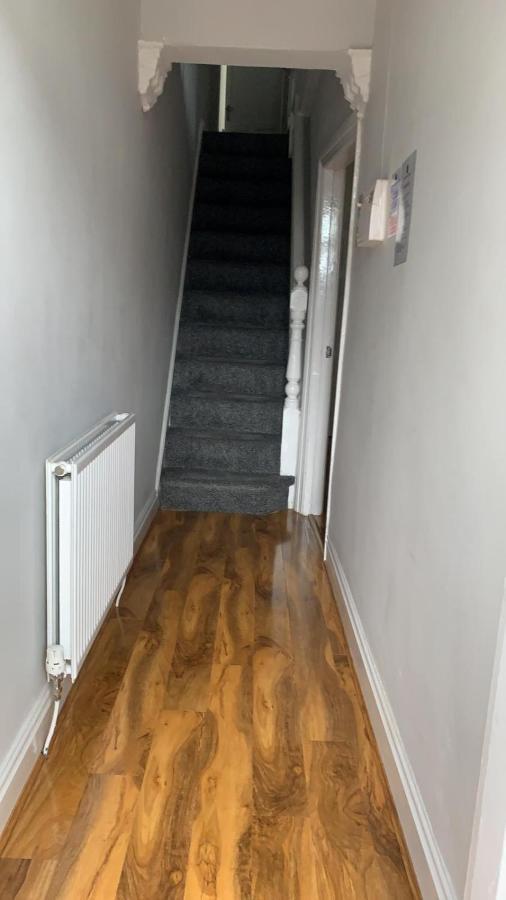 Anfield House 2 Bedroom 2 Mins From Anfield Stadium Sleeps 7 Ливерпуль Экстерьер фото