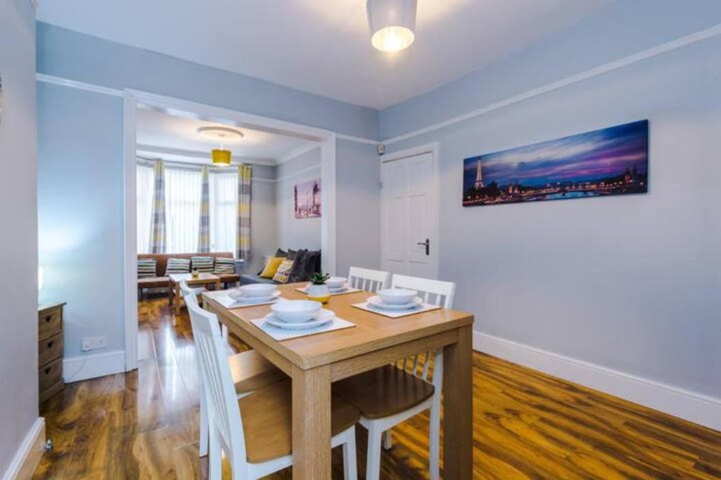 Anfield House 2 Bedroom 2 Mins From Anfield Stadium Sleeps 7 Ливерпуль Экстерьер фото